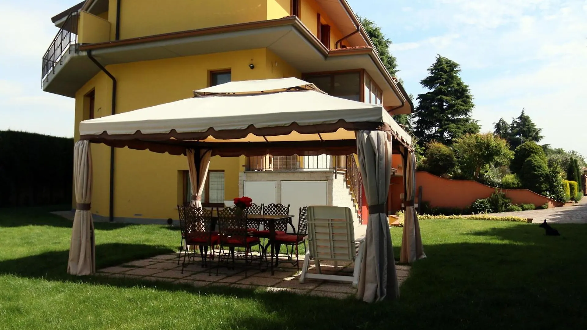 Bed & Breakfast Oasi Brembate Bed And Breakfast Italien