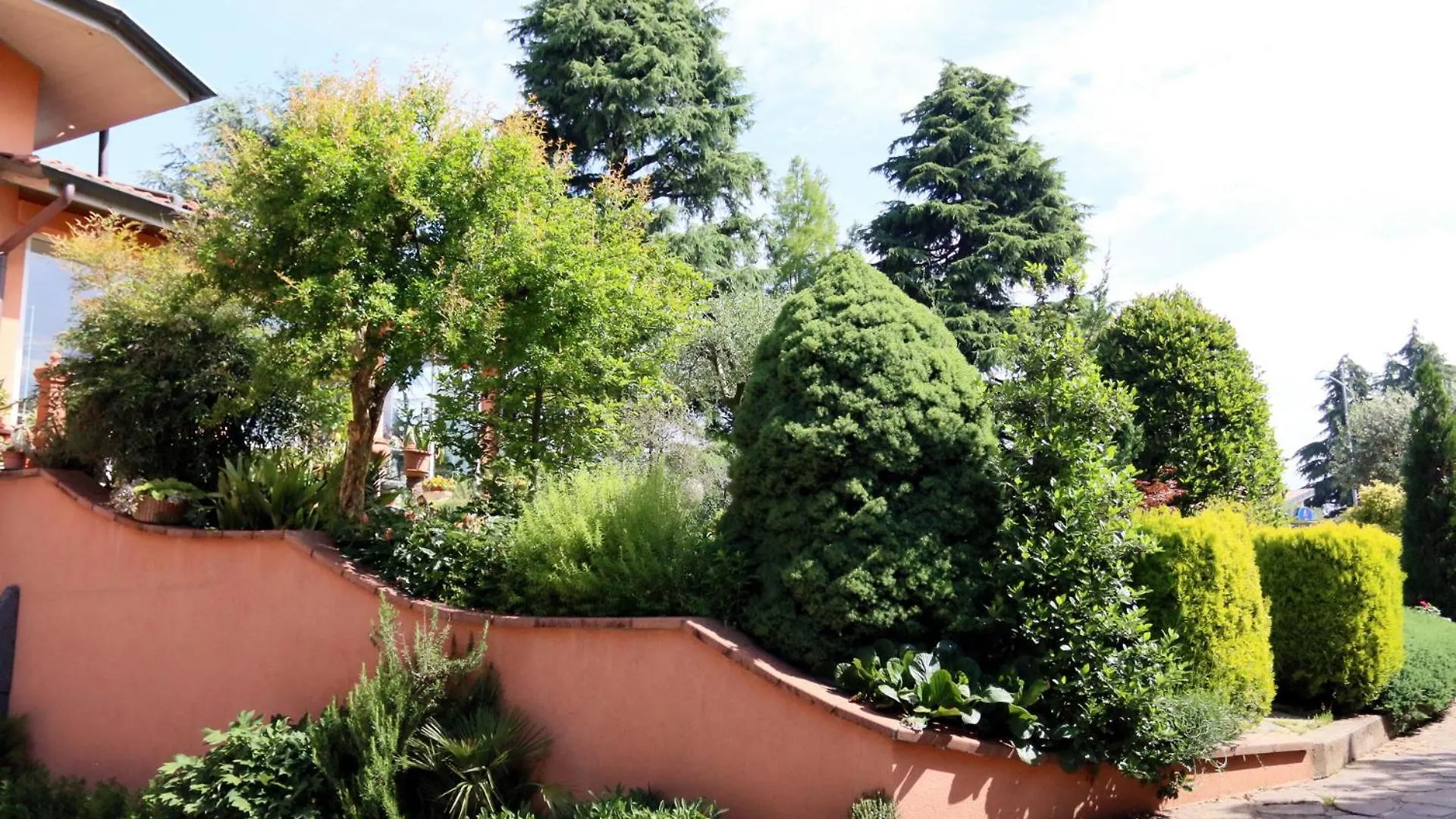 ベッド・アンド・ブレックファスト Oasi Brembate Bed And Breakfast