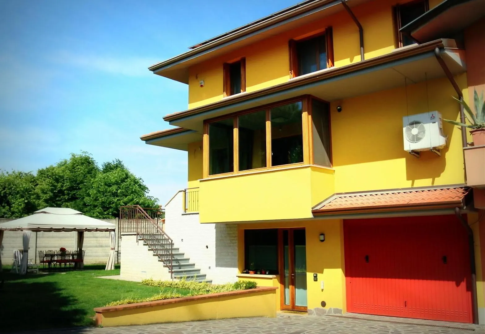 ベッド・アンド・ブレックファスト Oasi Brembate Bed And Breakfast イタリア
