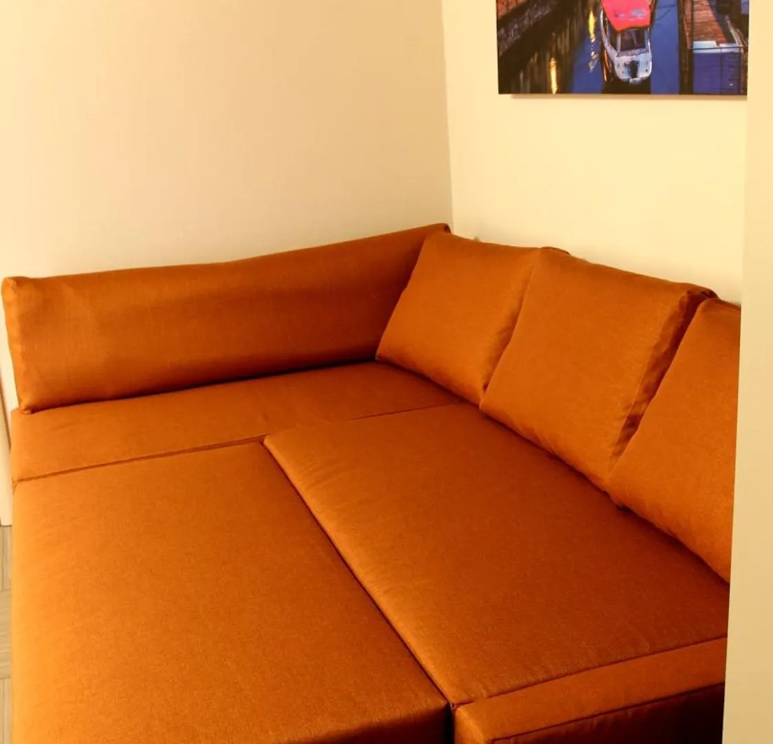 ベッド・アンド・ブレックファスト Oasi Brembate Bed And Breakfast